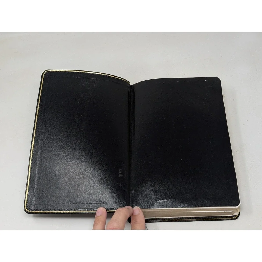 NIV Classic Reference Edition Bible 1988 Top Grain Black Leather‎ Zondervan USA